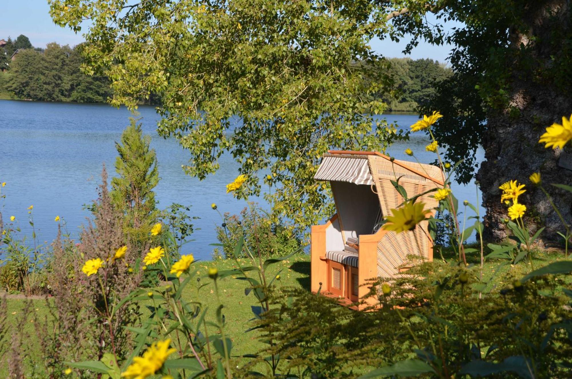 Reetdachkate Auf Gestuet Schierensee Grebin Eksteriør bilde